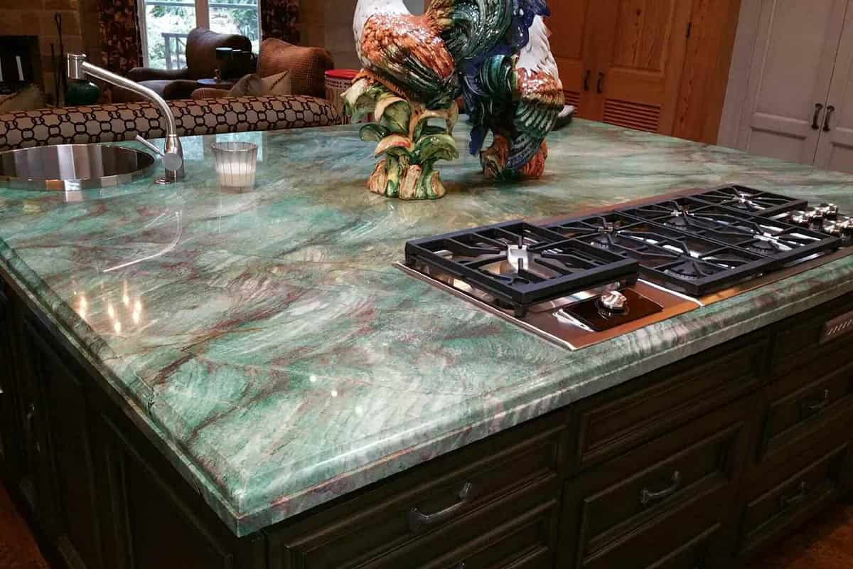  granite tiles and slabs x 600 